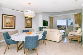 Luxury apartment with sea view